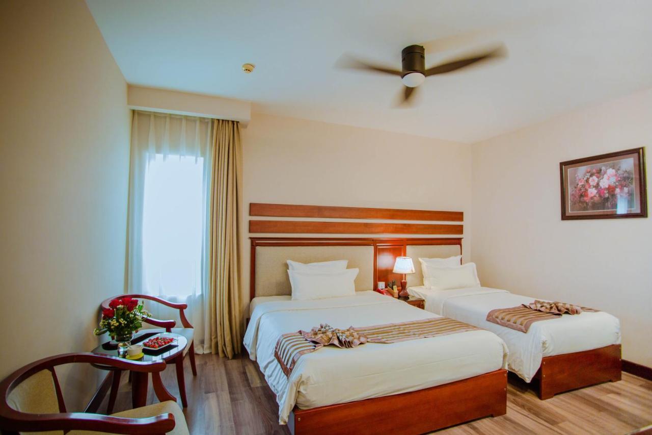 Minh Toan Athena Hotel Da Nang Bagian luar foto