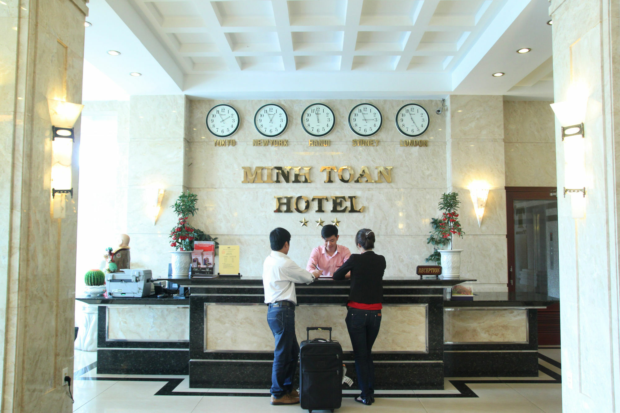 Minh Toan Athena Hotel Da Nang Bagian luar foto